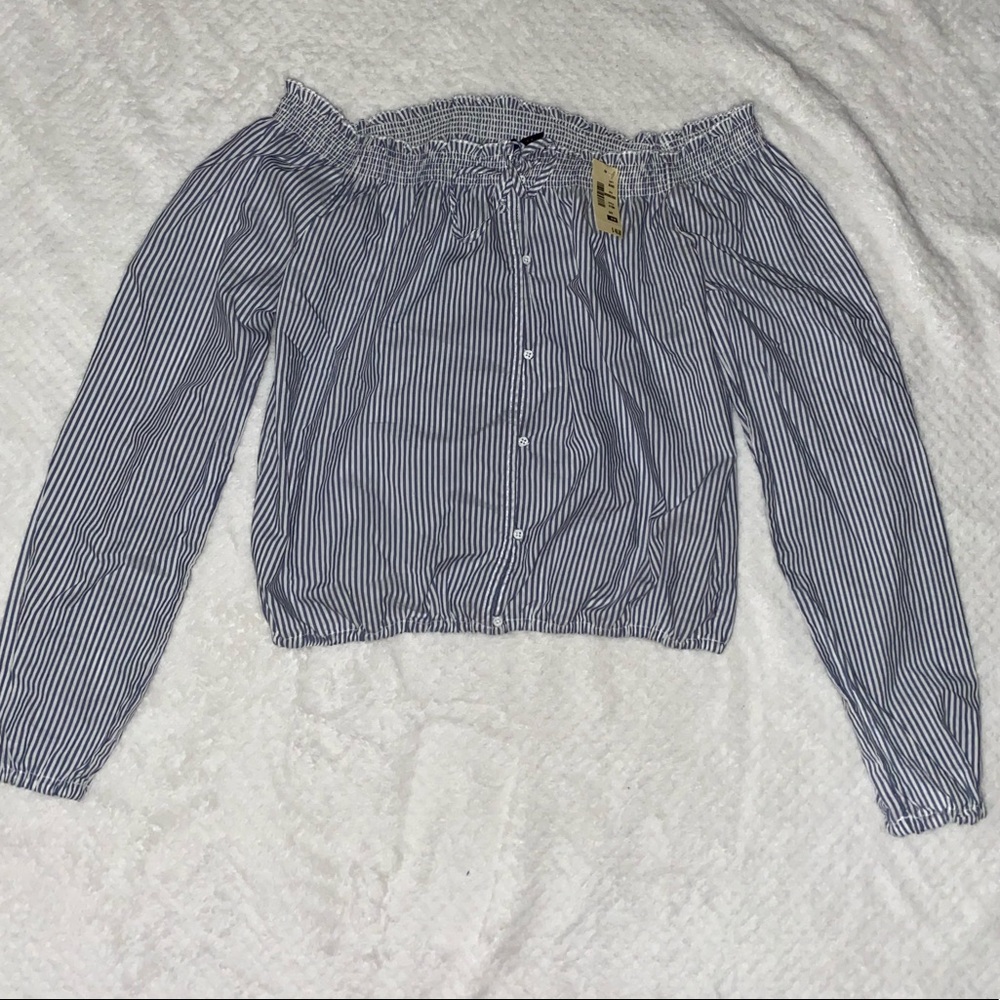 NEW Aéropostale off the shoulder blue/white blouse